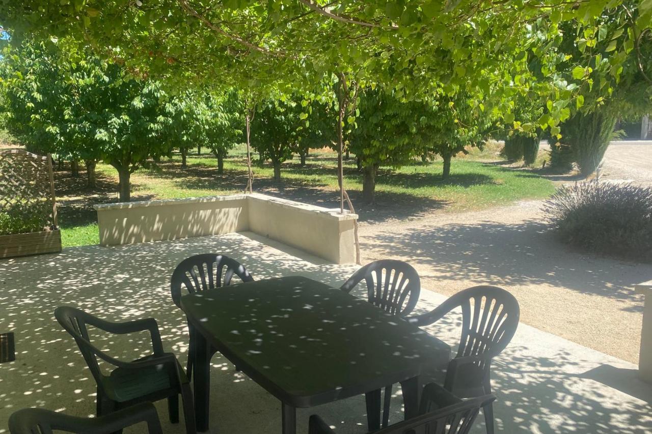 Le Ribbou Villa LʼIsle-sur-la-Sorgue Dış mekan fotoğraf
